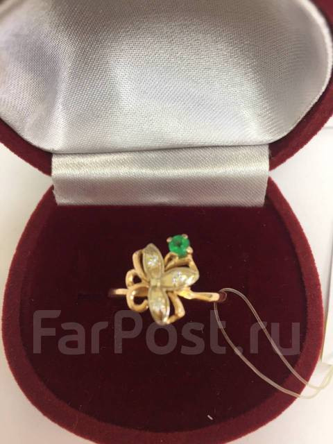 Золотое кольцо с бриллиантами и изумрудом арт. к-3041 Золотое кольцо с бриллиантами и изумрудом арт. к-3041